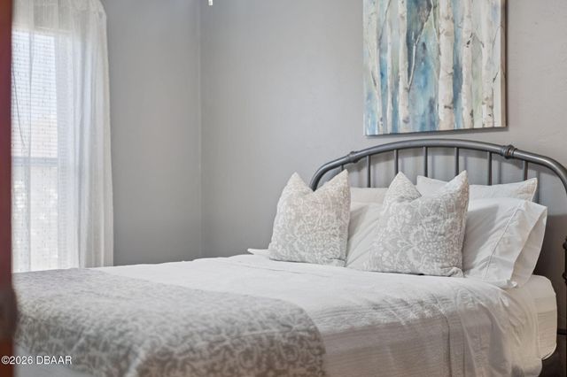 222 Shangri La Circle, Edgewater, FL 32132