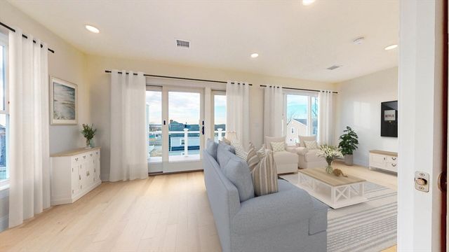 29 Parkers Neck Rd, Yarmouth, MA 02664