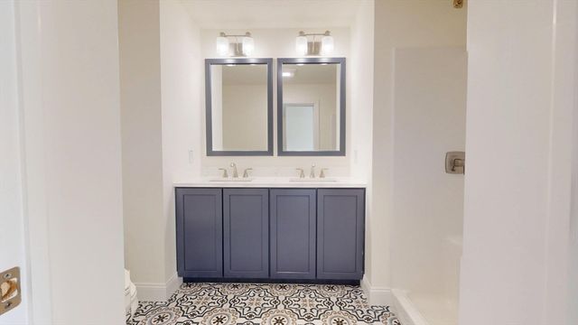 29 Parkers Neck Rd, Yarmouth, MA 02664