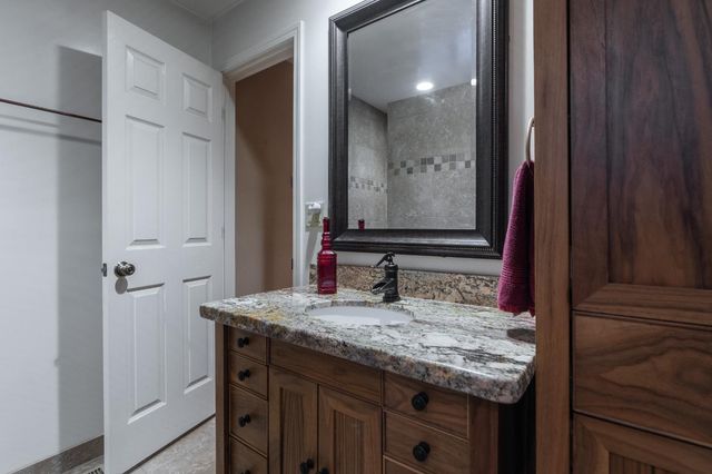 2055 Lost Spur Ln, Meadow Vista, CA 95722