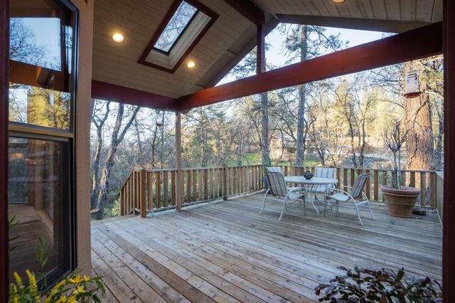 2055 Lost Spur Ln, Meadow Vista, CA 95722