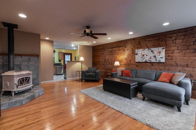 2055 Lost Spur Ln, Meadow Vista, CA 95722