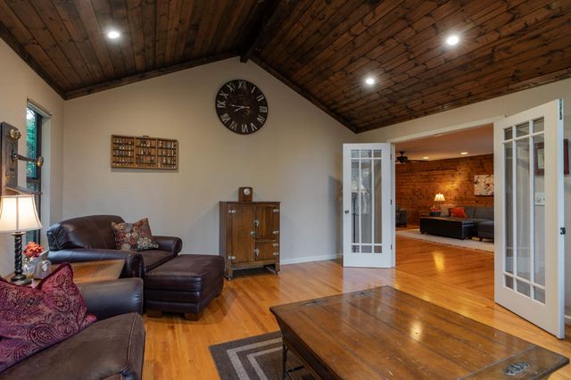 2055 Lost Spur Ln, Meadow Vista, CA 95722