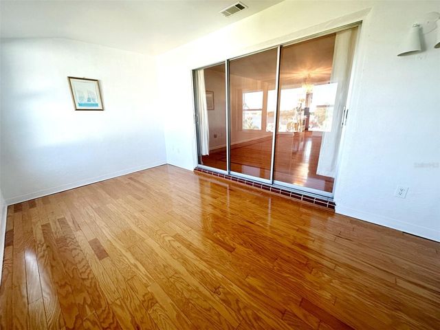 1819 SHORE DRIVE S 307, South Pasadena, FL 33707