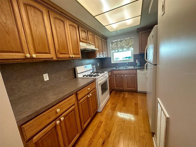 1819 SHORE DRIVE S 307, South Pasadena, FL 33707