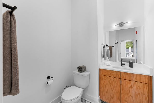 1310 Lischey Ave Apt 203, Nashville, TN 37207