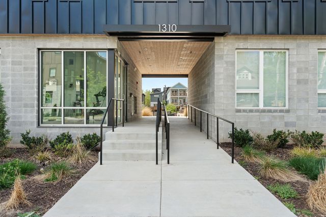 1310 Lischey Ave Apt 203, Nashville, TN 37207