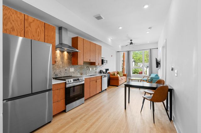1310 Lischey Ave Apt 203, Nashville, TN 37207