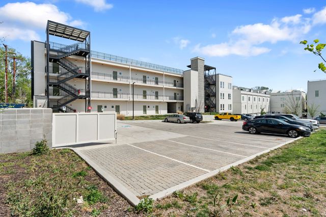 1310 Lischey Ave Apt 203, Nashville, TN 37207