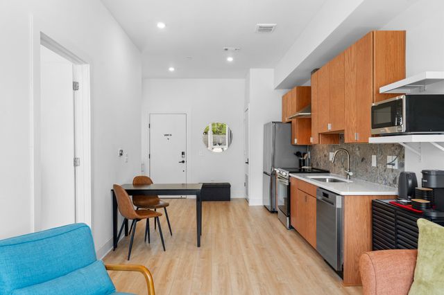 1310 Lischey Ave Apt 203, Nashville, TN 37207