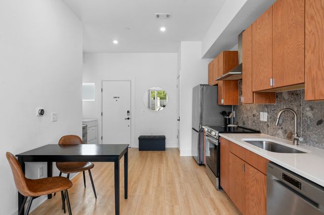 1310 Lischey Ave Apt 203, Nashville, TN 37207