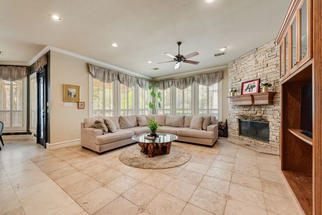 1917 Queensbridge Court, Keller, TX 76262