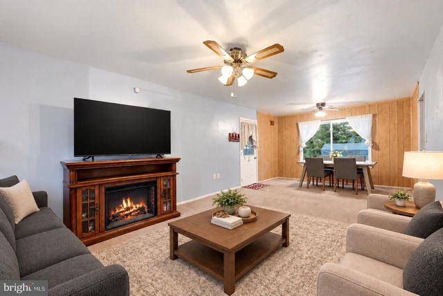 414 GARNER AVE, Waldorf, MD 20602