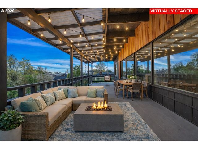 9660 Nw BERMAR Ln, Portland, OR 97229