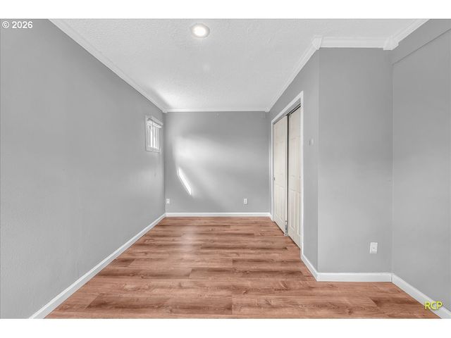 9660 Nw BERMAR Ln, Portland, OR 97229