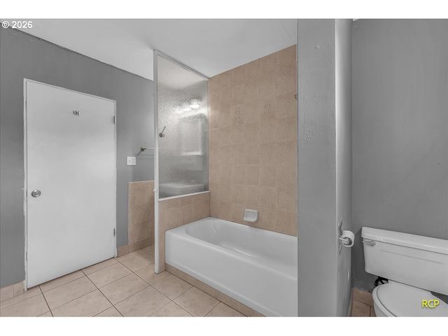 9660 Nw BERMAR Ln, Portland, OR 97229