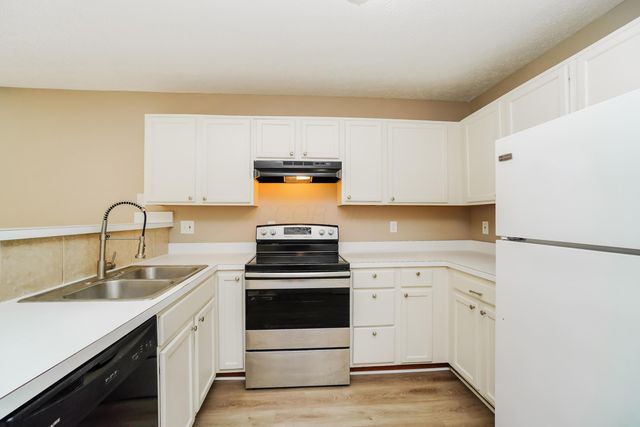 1600 Tall Meadows Drive, Columbus, OH 43223