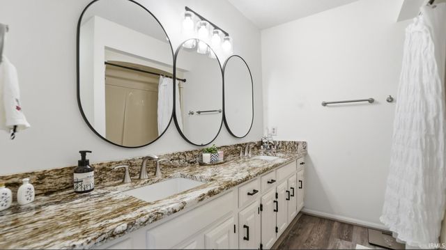 9827 Red Twig Place, Fort Wayne, IN 46804