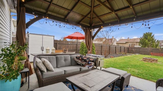 9827 Red Twig Place, Fort Wayne, IN 46804