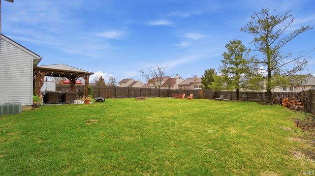 9827 Red Twig Place, Fort Wayne, IN 46804