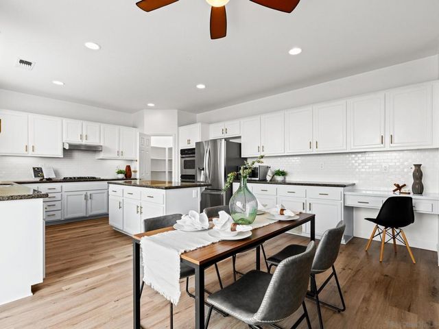 1574 Loma Alta, San Marcos, CA 92069