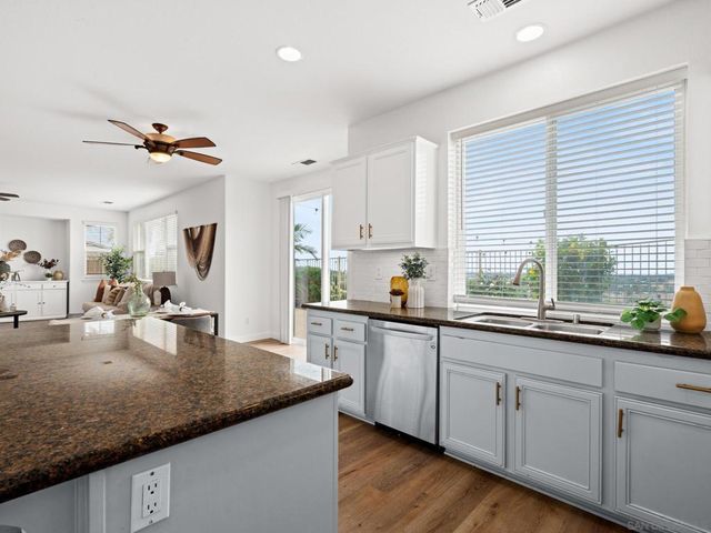 1574 Loma Alta, San Marcos, CA 92069