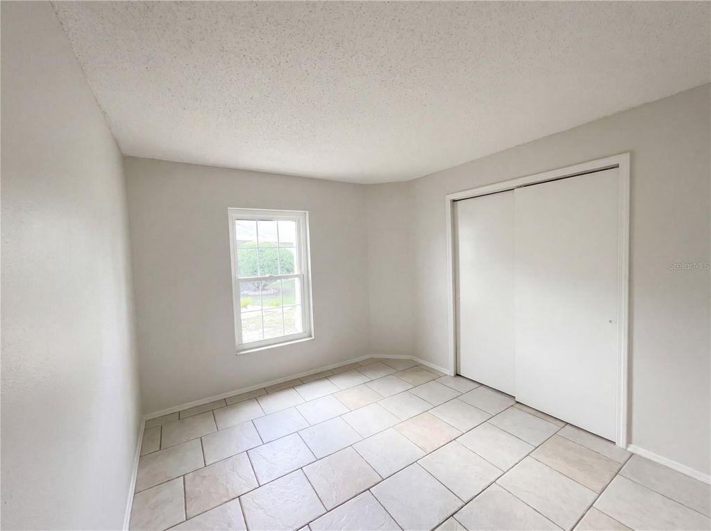Image 14 of property listing at 255 CORALWOOD COURT, Kissimmee, FL 34743