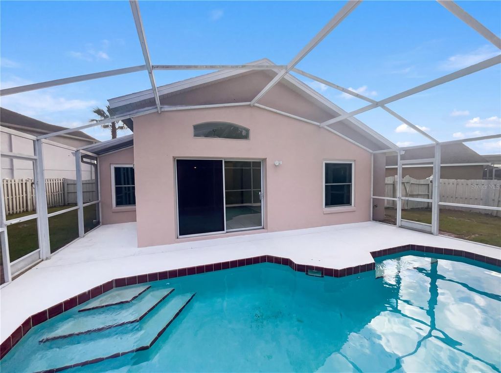 Image 19 of property listing at 255 CORALWOOD COURT, Kissimmee, FL 34743