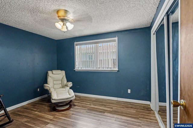111 Enos St, Amity, OR 97101