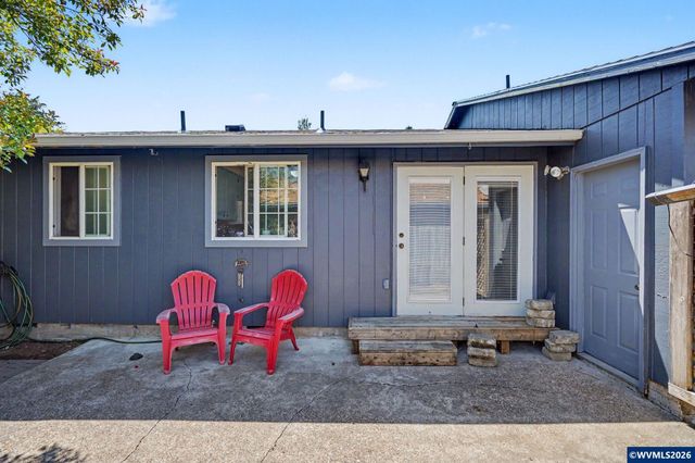 111 Enos St, Amity, OR 97101