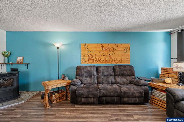 111 Enos St, Amity, OR 97101