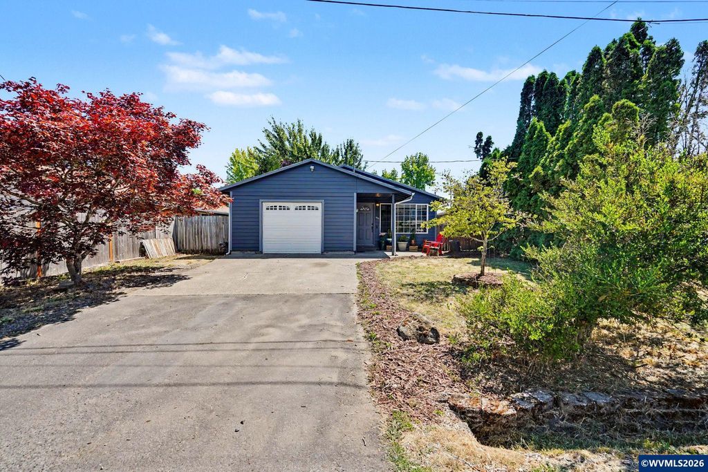 Image 1 of property listing at 111 Enos St, Amity, OR 97101