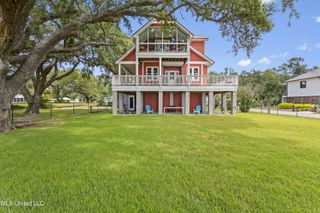 5200 W Beach Boulevard, Gulfport, MS 39501