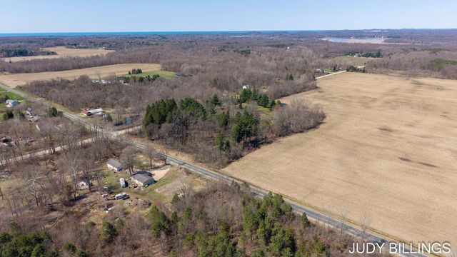 127th Avenue, Fennville, MI 49408