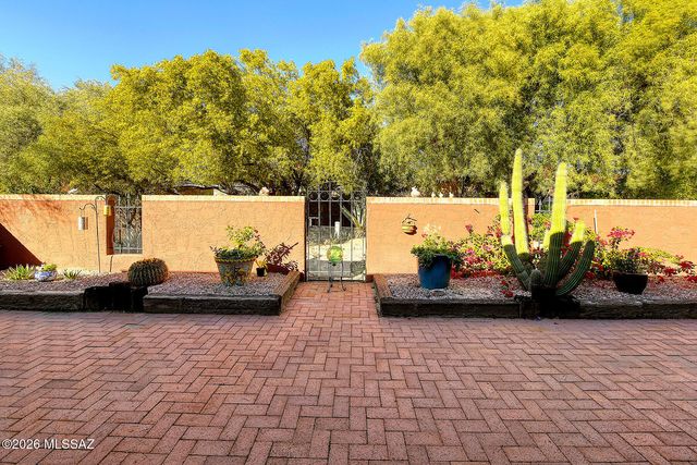 2755 N Camino Valle Verde, Tucson, AZ 85715