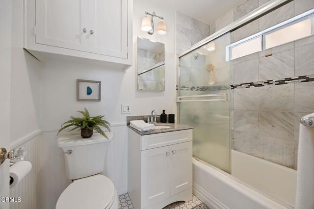 4950 Newcastle Avenue, Los Angeles, CA 91316