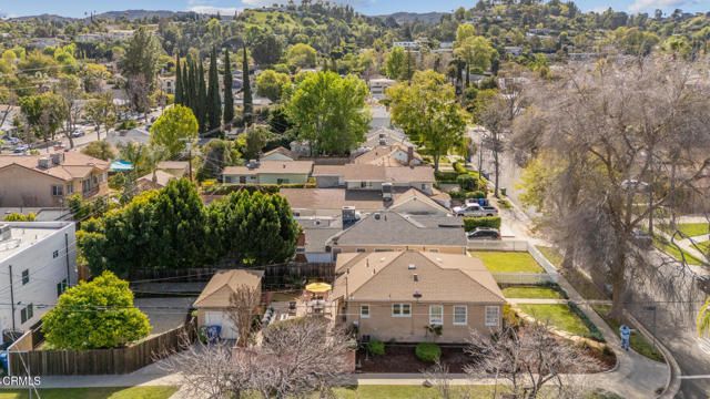 4950 Newcastle Avenue, Los Angeles, CA 91316