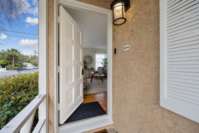 4950 Newcastle Avenue, Los Angeles, CA 91316