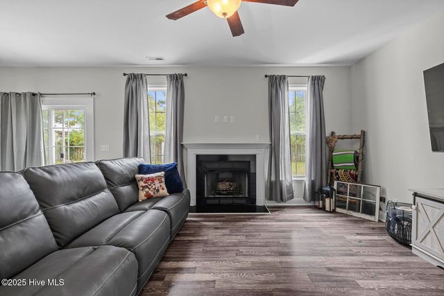 235 Maidstone Drive, Richlands, NC 28574