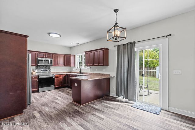 235 Maidstone Drive, Richlands, NC 28574