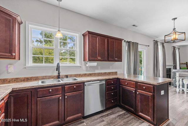 235 Maidstone Drive, Richlands, NC 28574