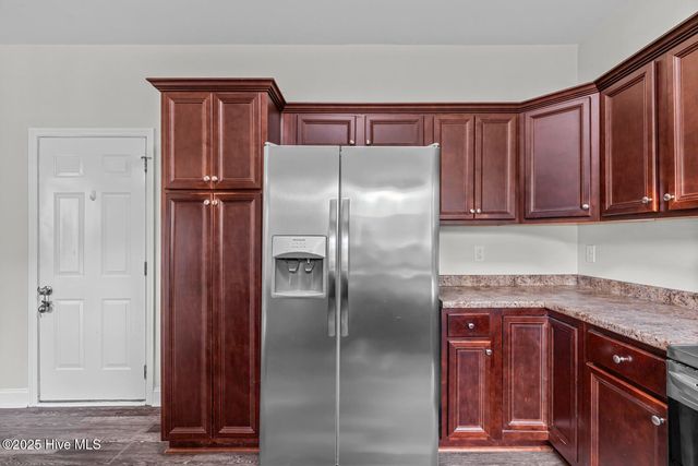 235 Maidstone Drive, Richlands, NC 28574