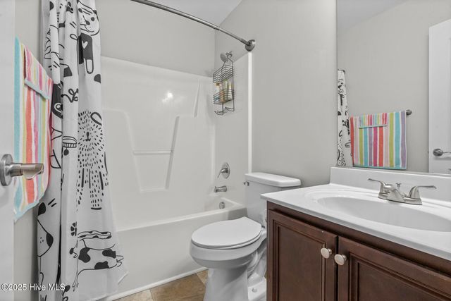 235 Maidstone Drive, Richlands, NC 28574