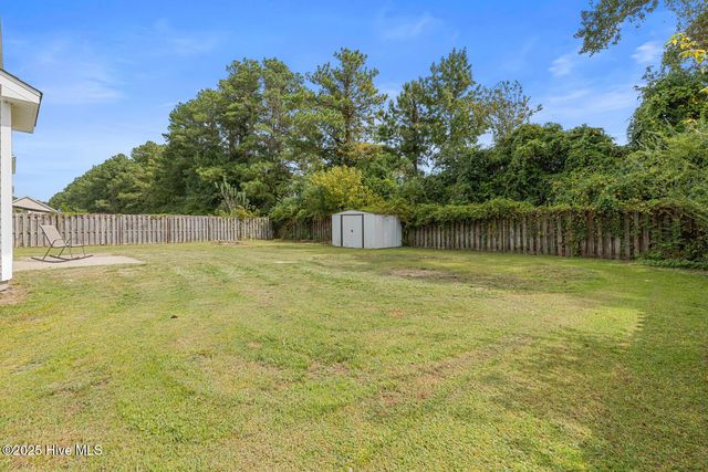 235 Maidstone Drive, Richlands, NC 28574