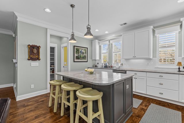 172 Slipper Shell Court, Mount Pleasant, SC 29464