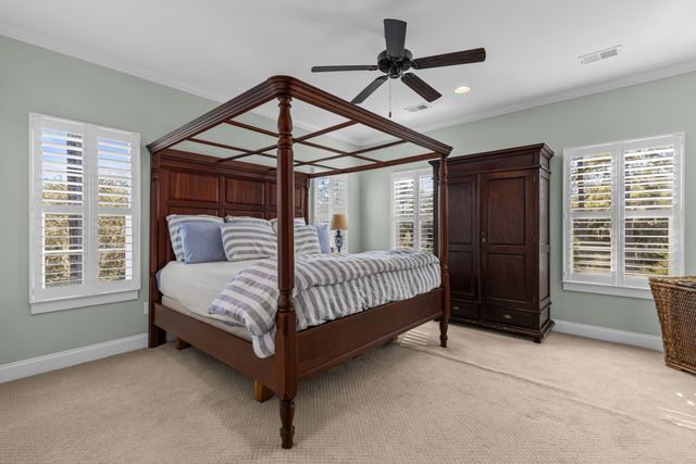 172 Slipper Shell Court, Mount Pleasant, SC 29464