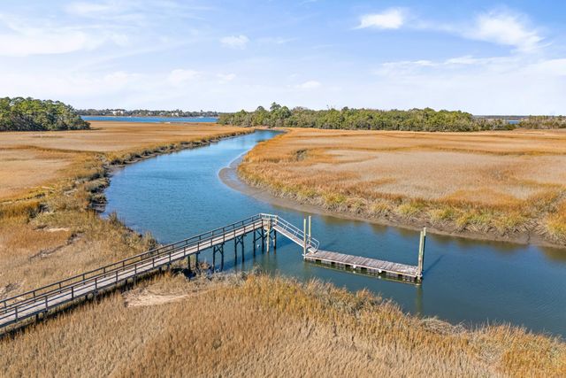 172 Slipper Shell Court, Mount Pleasant, SC 29464