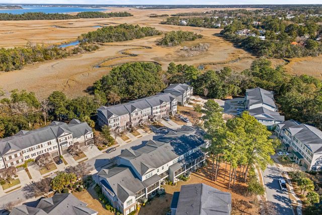 172 Slipper Shell Court, Mount Pleasant, SC 29464