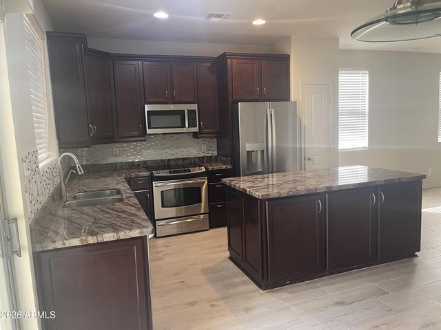3934 E BATTALA Avenue, Gilbert, AZ 85297