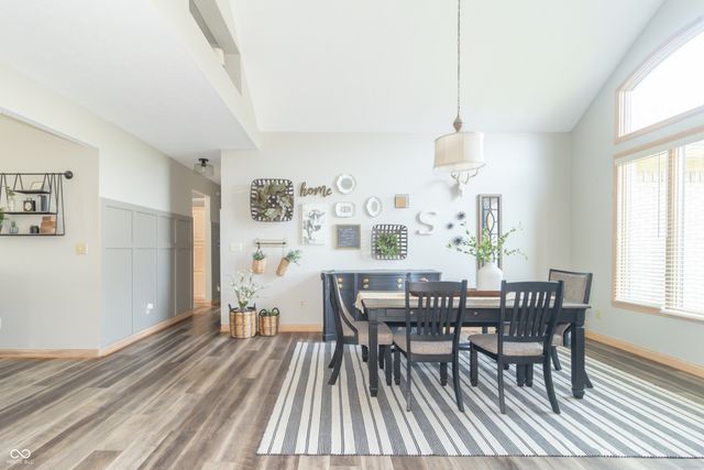 1057 N Cambridge Court, Greenfield, IN 46140